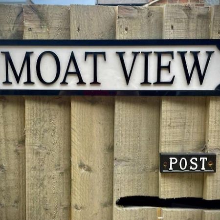 Moat View Free Parking, Central, Ev Plug York Luaran gambar